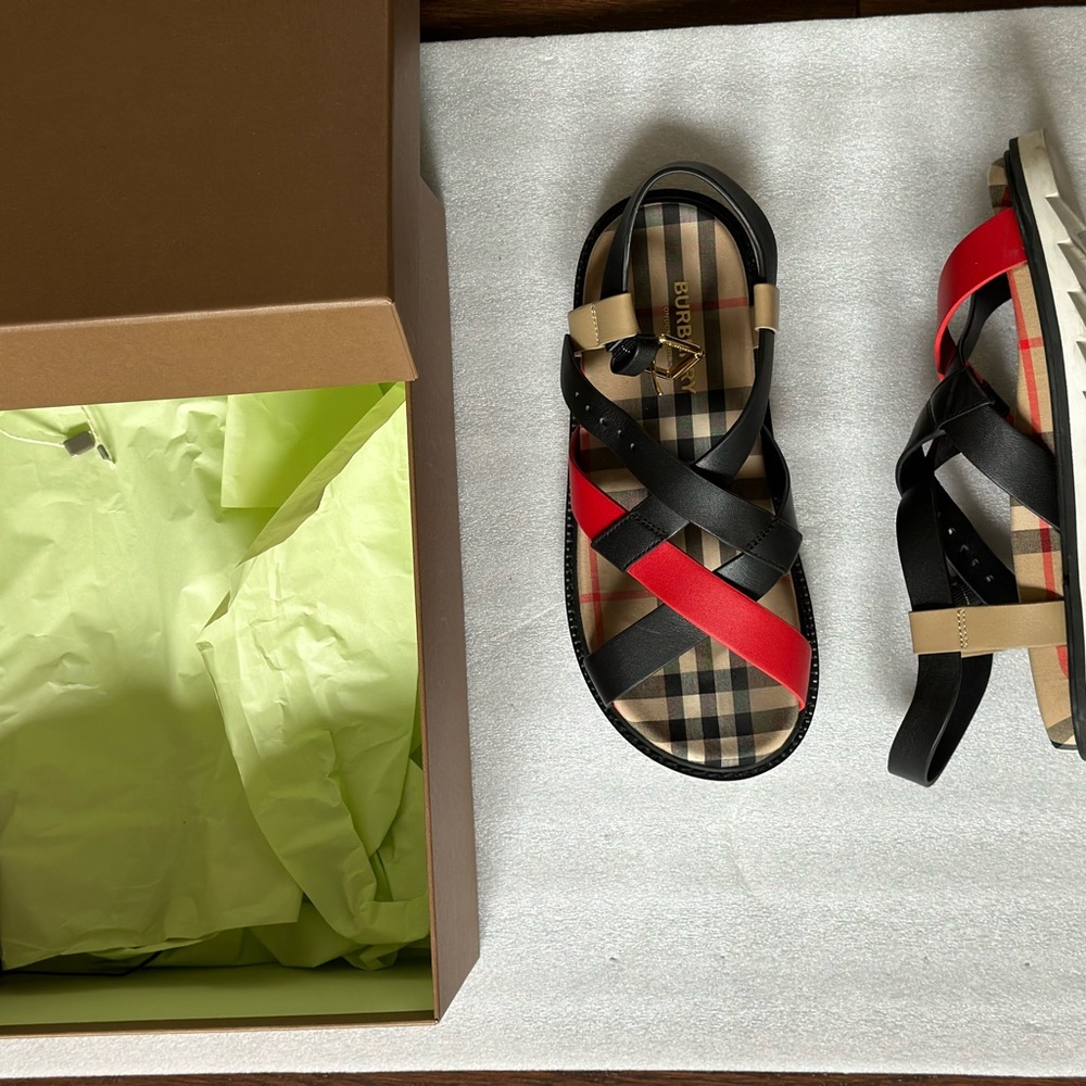 Girls burberry sandals